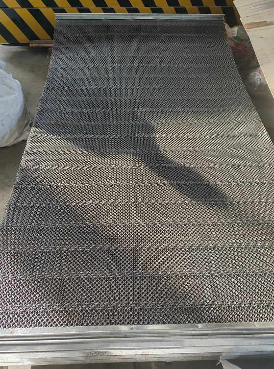 How to Choose the Right Anti-clogging Screen Mesh for Your Mining Operation