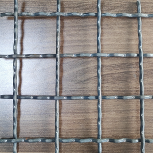 Double intermediate crimp screen